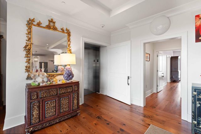 155 Wingo Way 423, Mount Pleasant, SC 29464