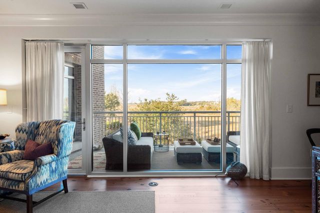 155 Wingo Way 423, Mount Pleasant, SC 29464