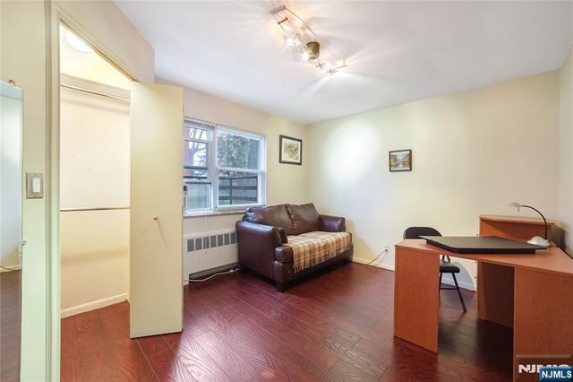 201 Oakdene Place C00E2, Cliffside Park, NJ 07010