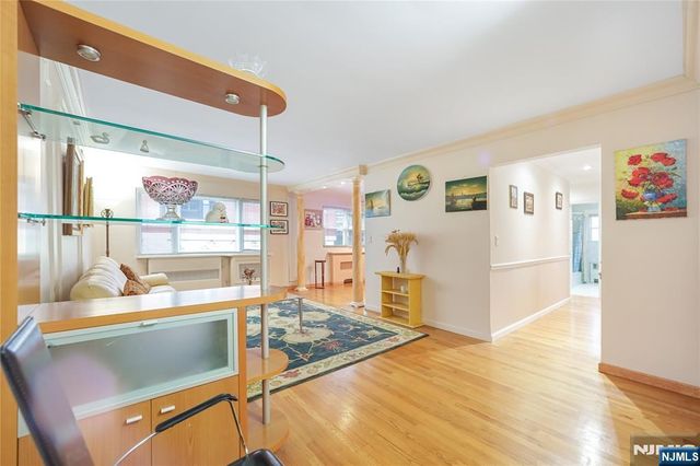 201 Oakdene Place C00E2, Cliffside Park, NJ 07010