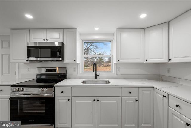 3221 LAUREL GROVE RD, Winchester, VA 22602