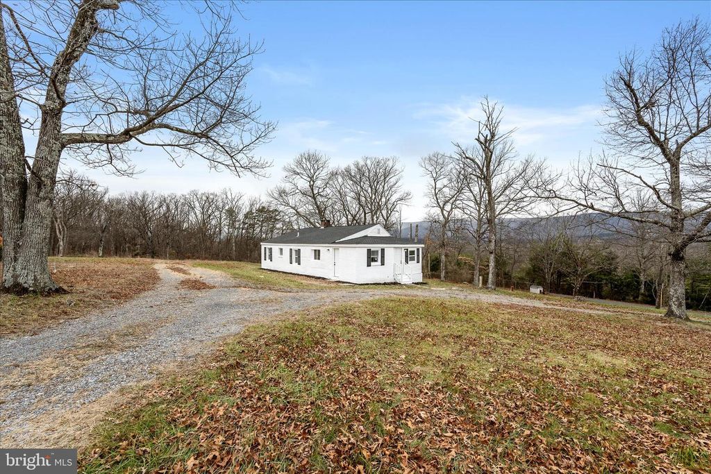 3221 LAUREL GROVE RD, Winchester, VA 22602