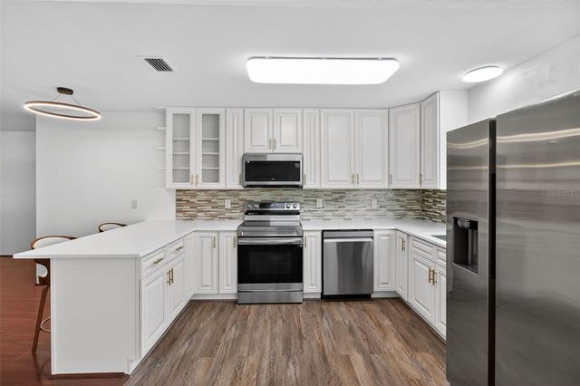 7060 LAFAYETTE N 7060, Pinellas Park, FL 33781