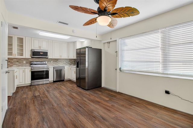 7060 LAFAYETTE N 7060, Pinellas Park, FL 33781