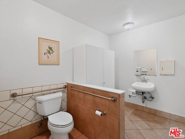 102 N Milpas Street, Santa Barbara, CA 93103
