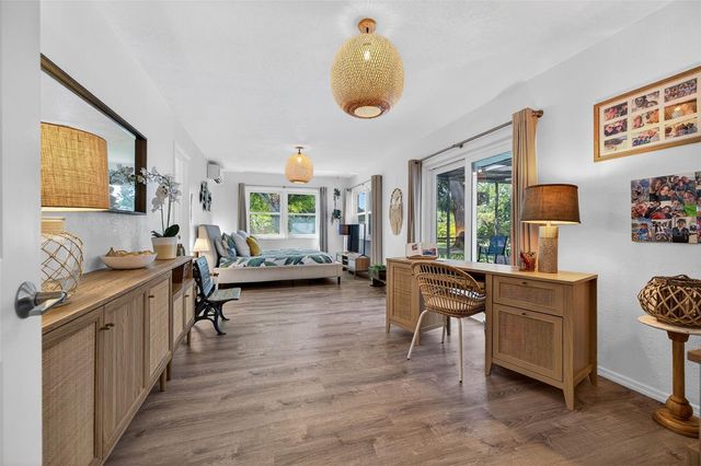 1760 75TH AVENUE N, St Petersburg, FL 33702