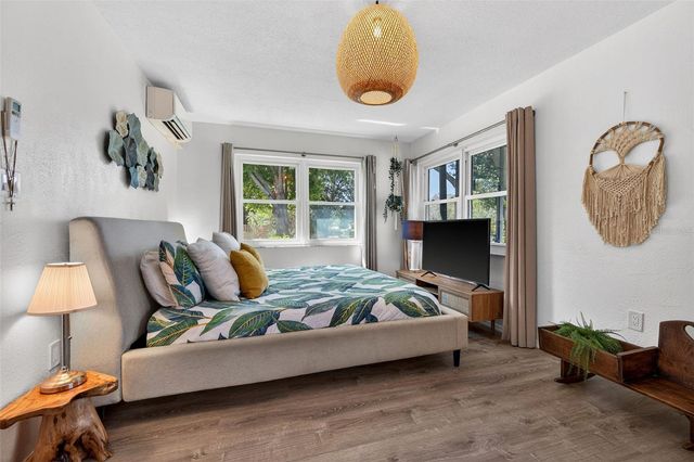 1760 75TH AVENUE N, St Petersburg, FL 33702