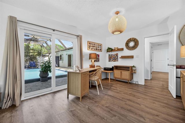 1760 75TH AVENUE N, St Petersburg, FL 33702