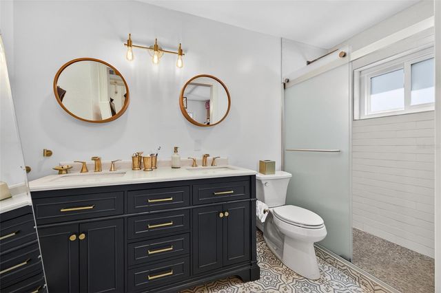 1760 75TH AVENUE N, St Petersburg, FL 33702