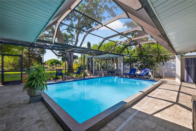 1760 75TH AVENUE N, St Petersburg, FL 33702