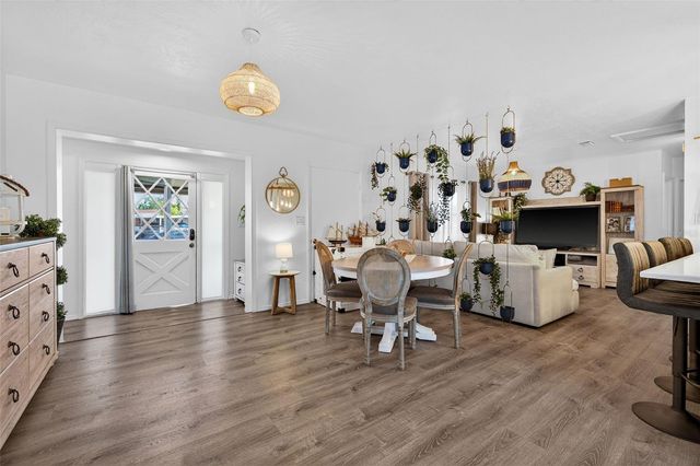 1760 75TH AVENUE N, St Petersburg, FL 33702