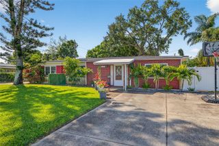 1760 75TH AVENUE N, St Petersburg, FL 33702