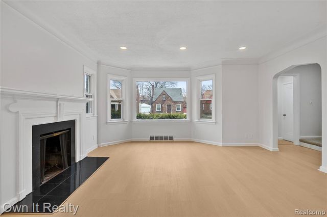 15721 Asbury Park, Detroit, MI 48227