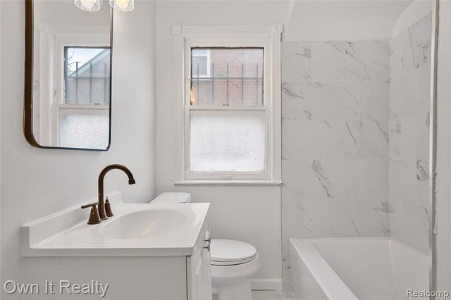 15721 Asbury Park, Detroit, MI 48227