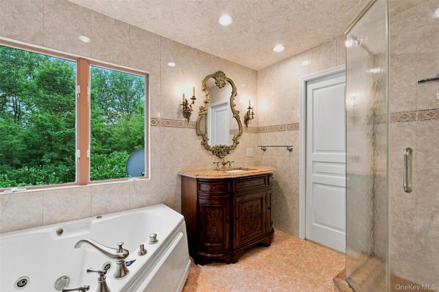 11 Hillside Court, Suffern, NY 10901