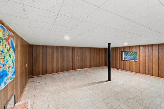 11 Hillside Court, Suffern, NY 10901