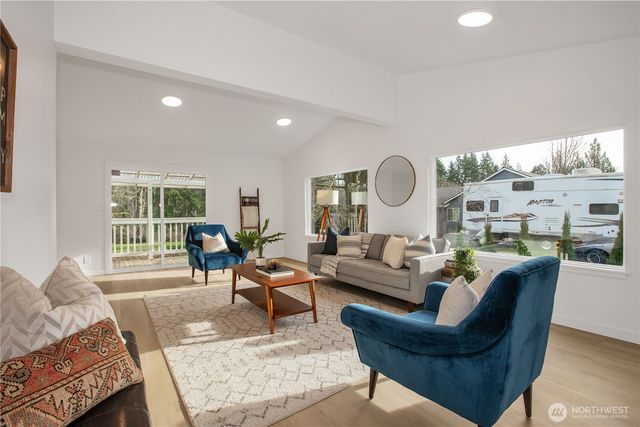 5912 Sunset Avenue NE, Bremerton, WA 98311