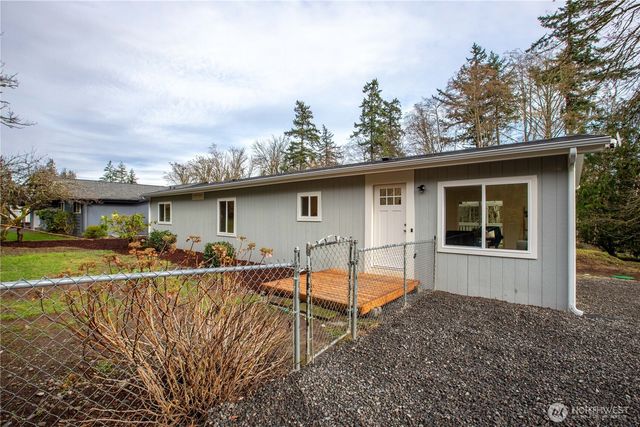 5912 Sunset Avenue NE, Bremerton, WA 98311