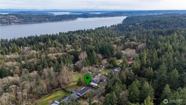 5912 Sunset Avenue NE, Bremerton, WA 98311