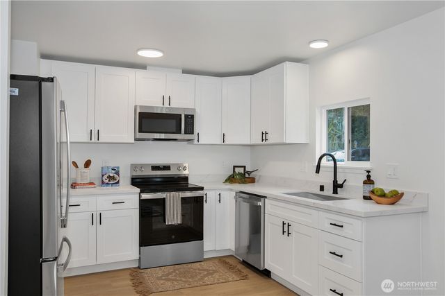 5912 Sunset Avenue NE, Bremerton, WA 98311