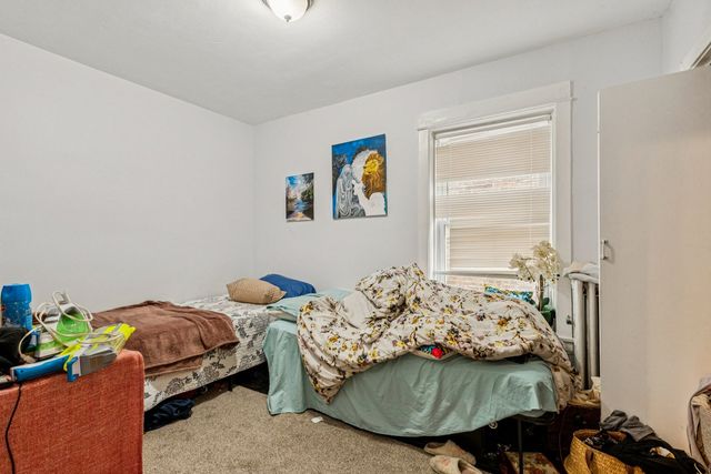 2018 W Birchwood Avenue, Chicago, IL 60645