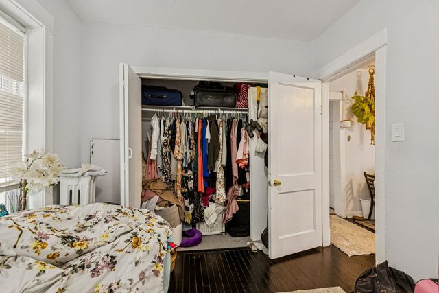 2018 W Birchwood Avenue, Chicago, IL 60645