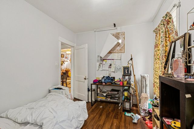 2018 W Birchwood Avenue, Chicago, IL 60645