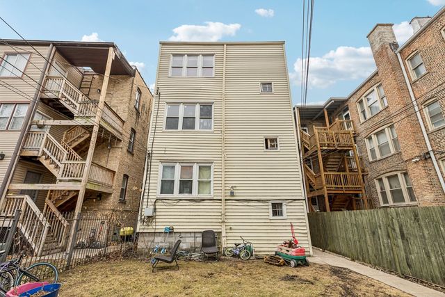 2018 W Birchwood Avenue, Chicago, IL 60645