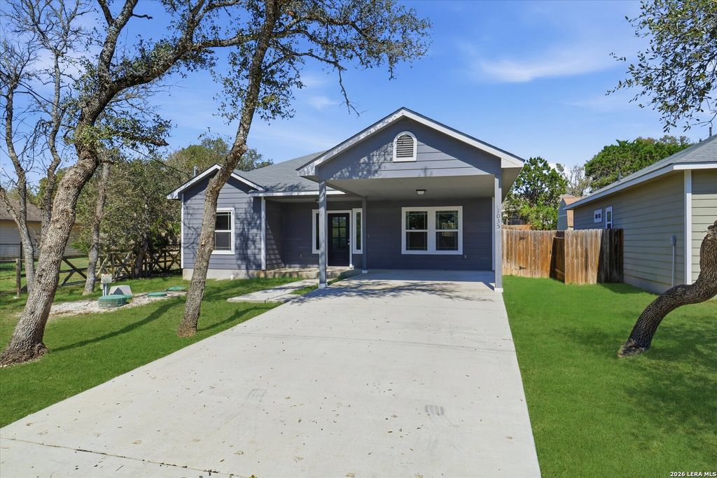 1035 Cedar Grove Trail, Spring Branch, TX 78070