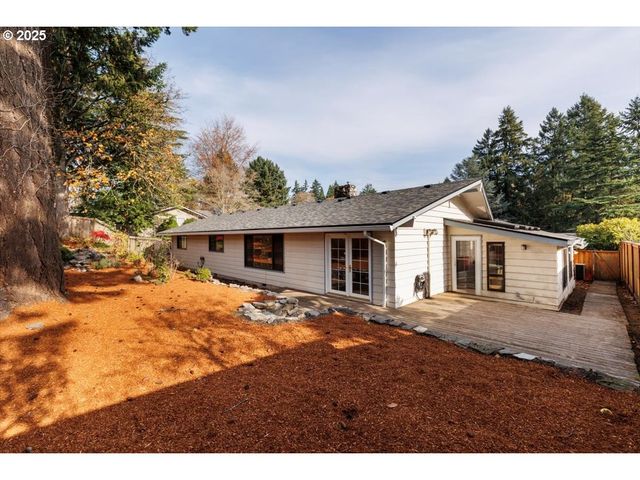 2335 Sw IMPERIAL Ct, Portland, OR 97225