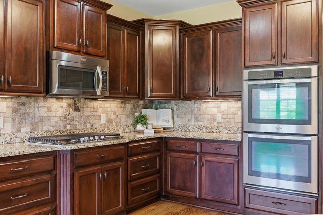 2146 Gorden Xing, Gallatin, TN 37066