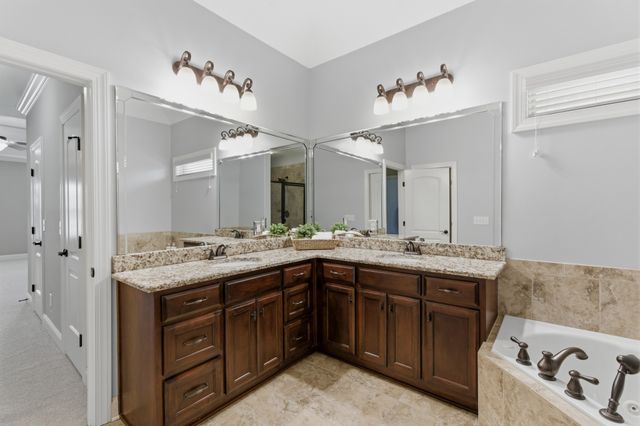 2146 Gorden Xing, Gallatin, TN 37066