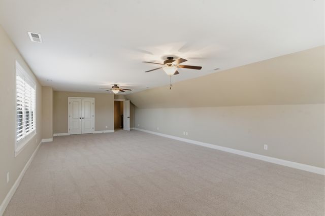 2146 Gorden Xing, Gallatin, TN 37066