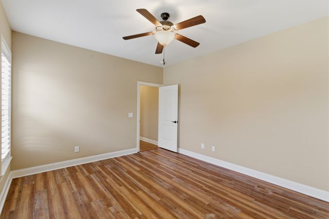 2146 Gorden Xing, Gallatin, TN 37066