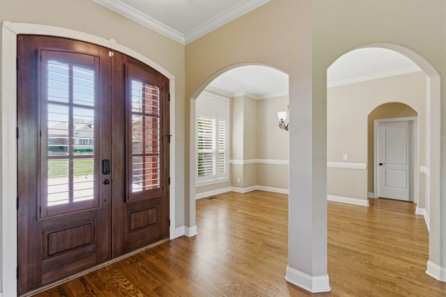 2146 Gorden Xing, Gallatin, TN 37066
