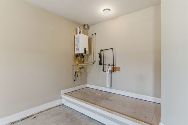 2146 Gorden Xing, Gallatin, TN 37066