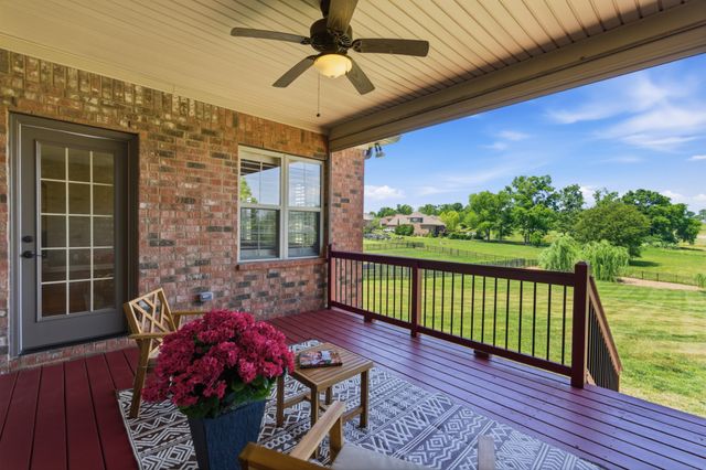 2146 Gorden Xing, Gallatin, TN 37066
