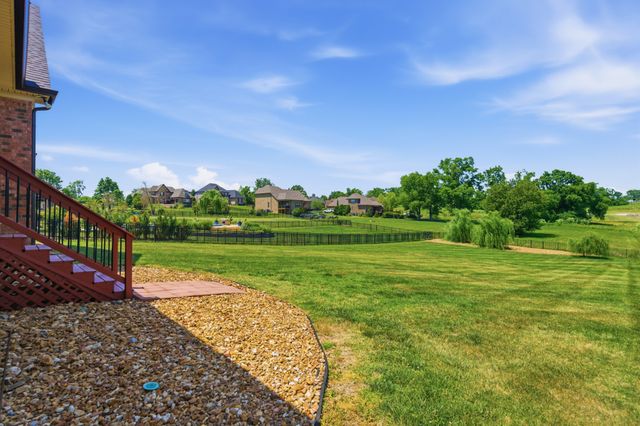 2146 Gorden Xing, Gallatin, TN 37066