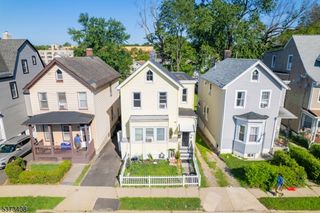 321 N Grove St, East Orange City, NJ 07017