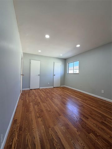 15316 110th Road 2, Jamaica, NY 11433