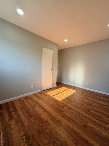 15316 110th Road 2, Jamaica, NY 11433