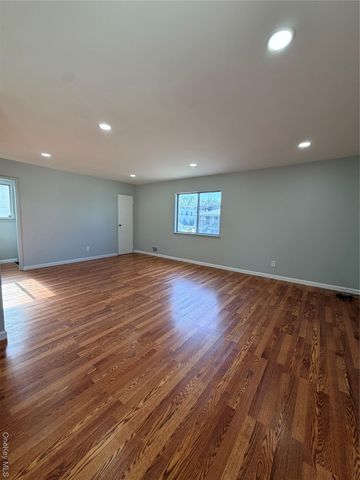 15316 110th Road 2, Jamaica, NY 11433