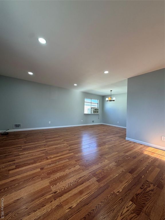 15316 110th Road 2, Jamaica, NY 11433