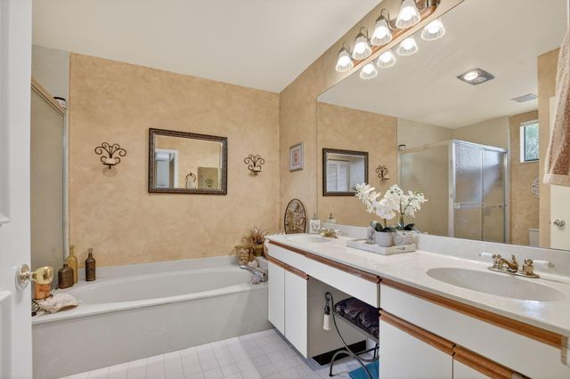 19279 Sabal Lake Drive 5088, Boca Raton, FL 33434