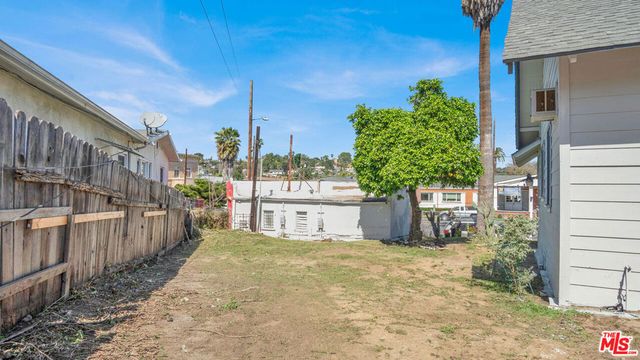 6072 York Boulevard, Los Angeles, CA 90042