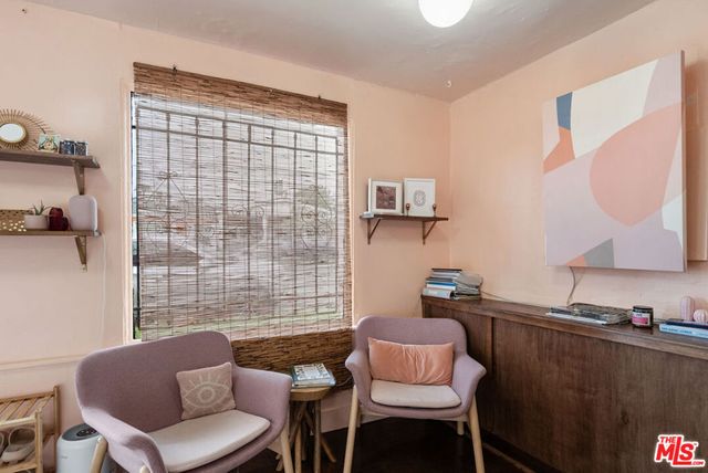 6072 York Boulevard, Los Angeles, CA 90042