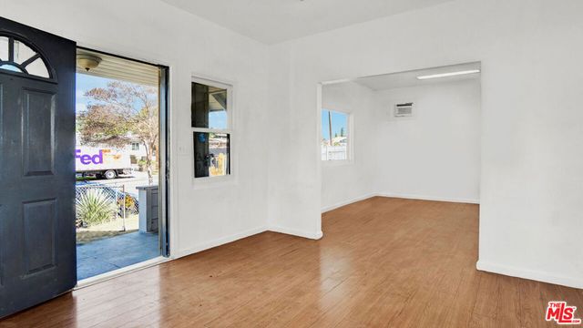 6072 York Boulevard, Los Angeles, CA 90042
