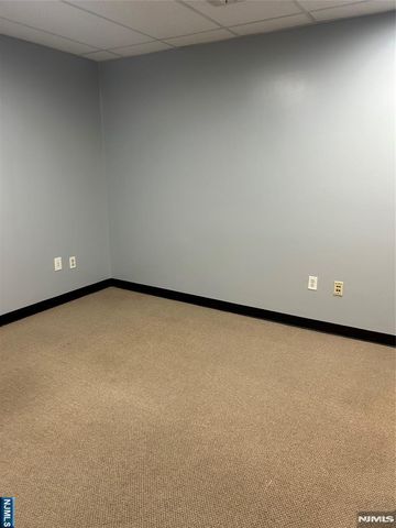 194 Rock, Glen Rock, NJ 07452