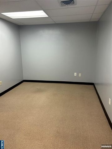 194 Rock, Glen Rock, NJ 07452