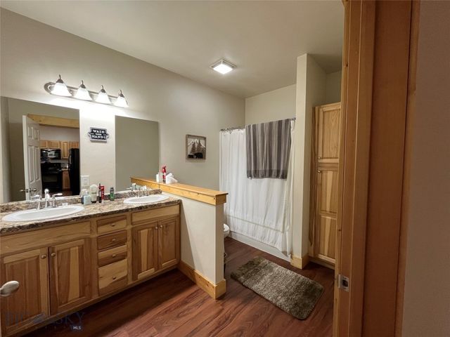 13 & 14 Moreland Court 101-102,301-305,701-904, Manhattan, MT 59741